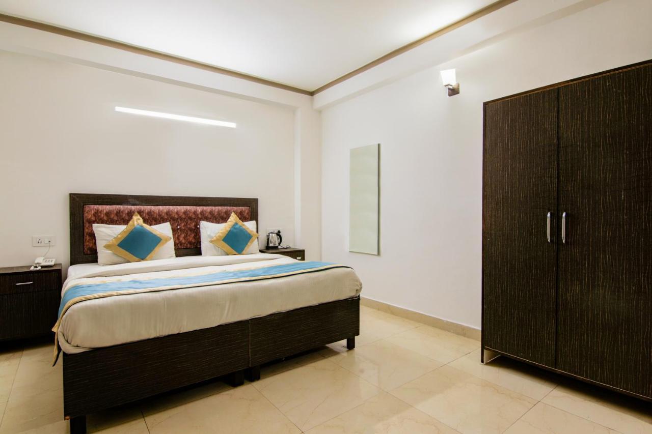 ניו דלהי Hotel The Ocean Near Igi Airport מראה חיצוני תמונה