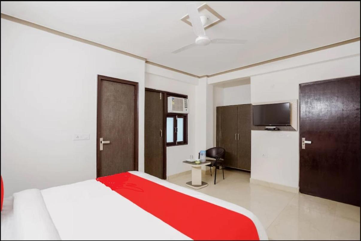 ניו דלהי Hotel The Ocean Near Igi Airport מראה חיצוני תמונה