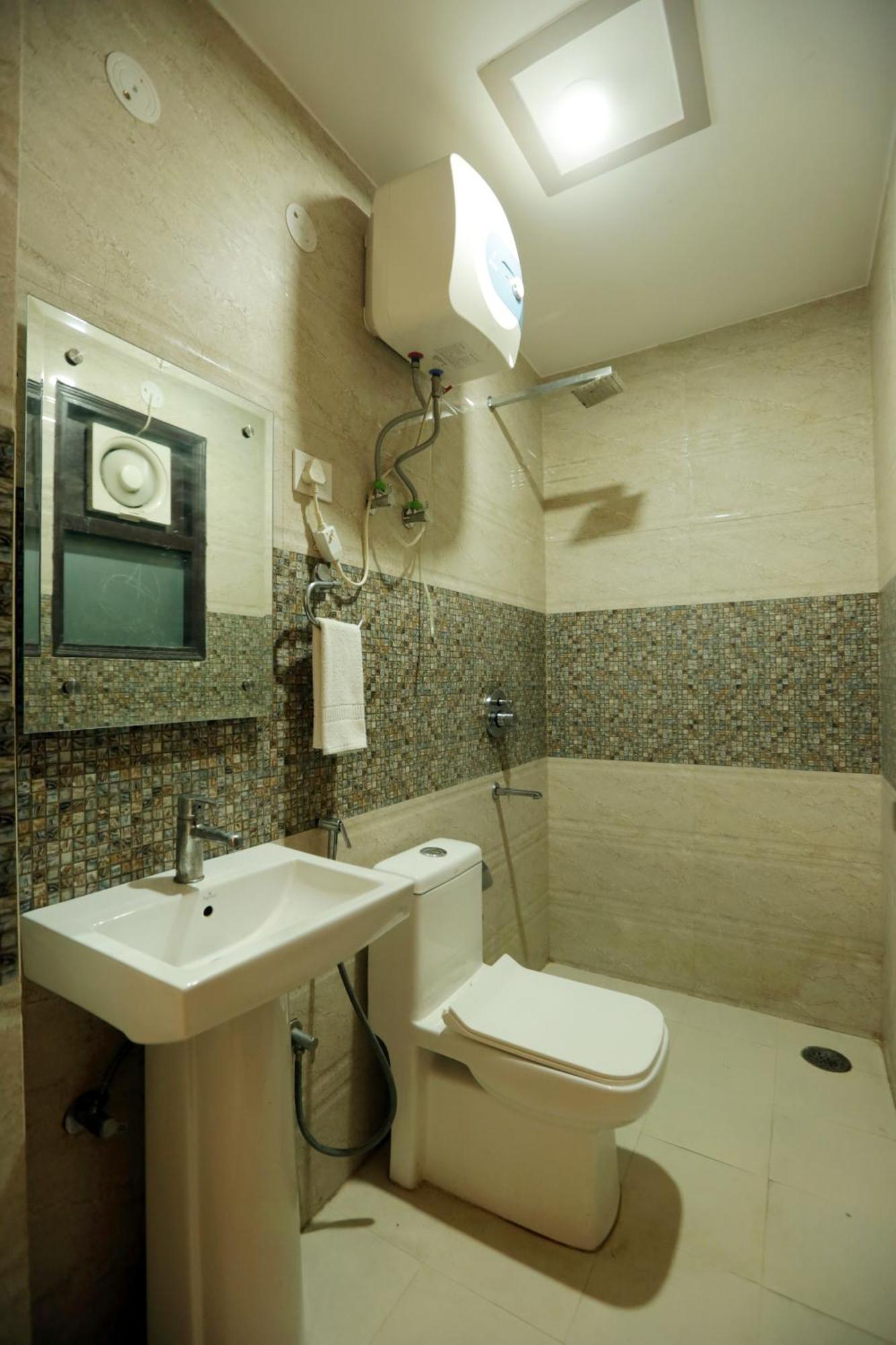 ניו דלהי Hotel The Ocean Near Igi Airport מראה חיצוני תמונה
